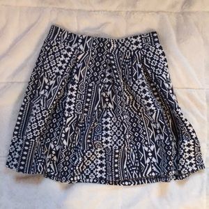 Pleated patterned skirt